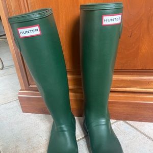 Hunter green tall rainboots